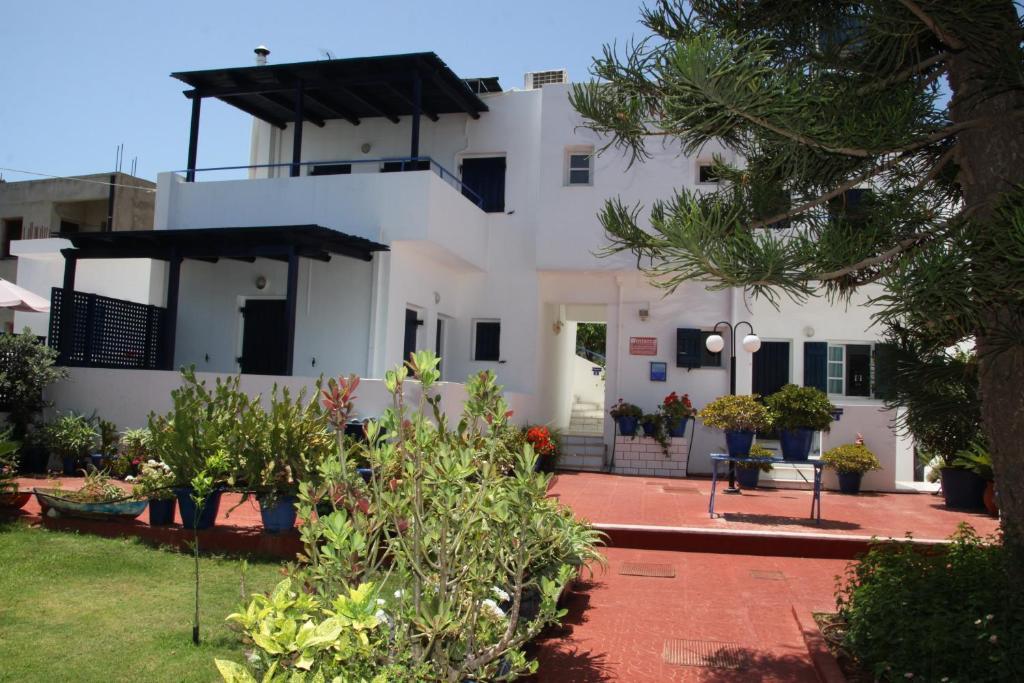 Porto Bello Hotel Apartments Милатос Екстериор снимка