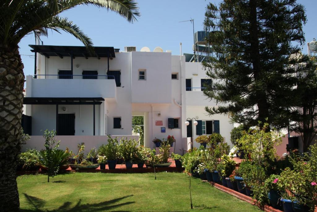 Porto Bello Hotel Apartments Милатос Екстериор снимка