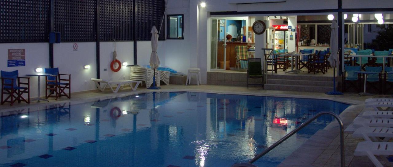 Porto Bello Hotel Apartments Милатос Екстериор снимка
